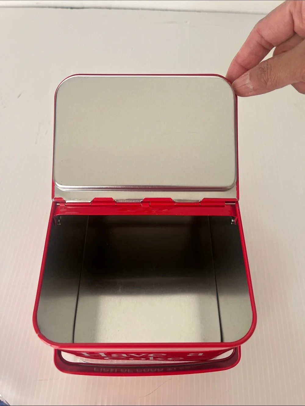 Coca-cola Tin Picnic Basket